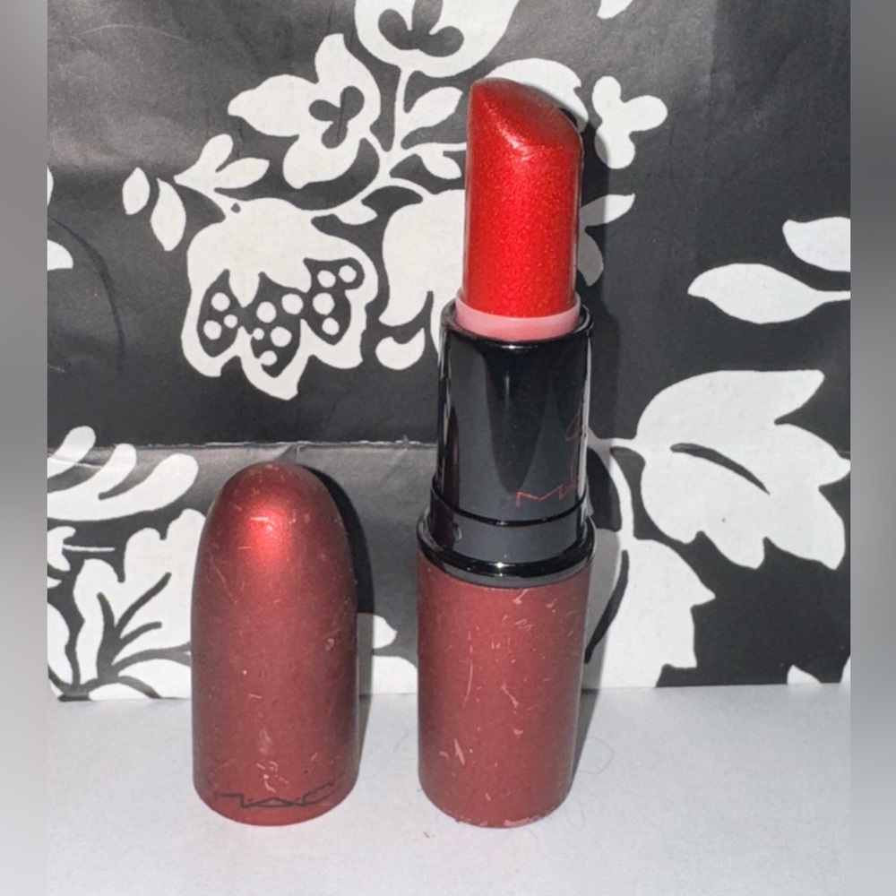 MAC viva glam rihanna Lipstick